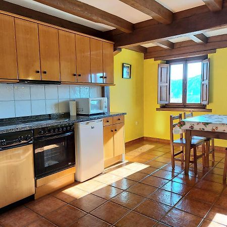 Apartamentos Rurales Las Rocas De Brez Camaleno Bagian luar foto