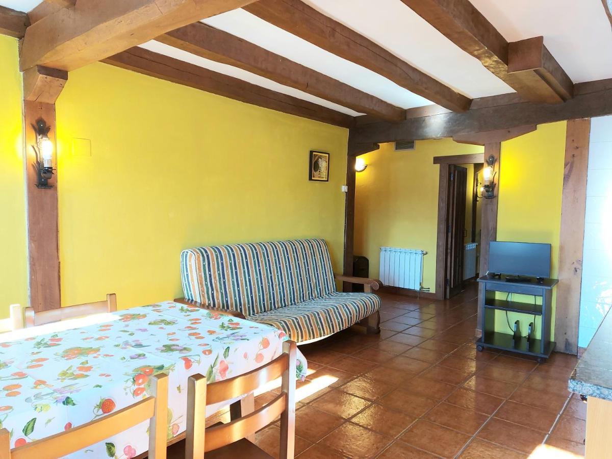 Apartamentos Rurales Las Rocas De Brez Camaleno Bagian luar foto
