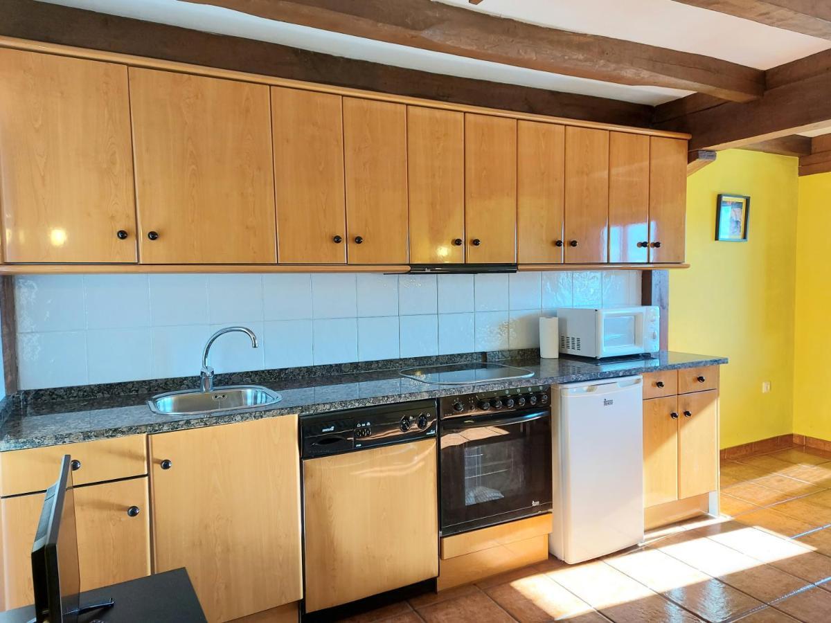 Apartamentos Rurales Las Rocas De Brez Camaleno Bagian luar foto