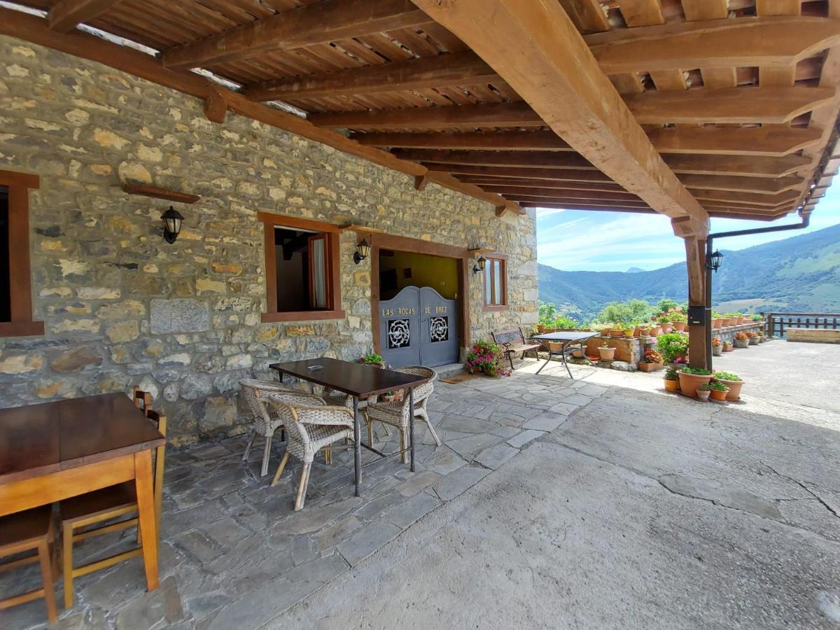 Apartamentos Rurales Las Rocas De Brez Camaleno Bagian luar foto