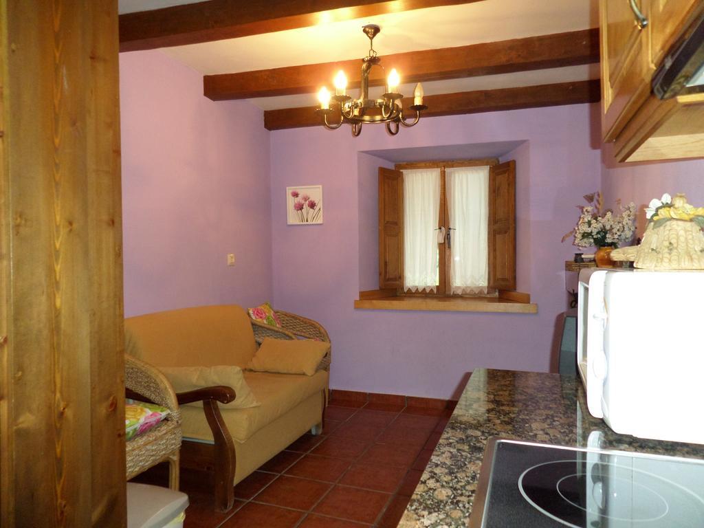 Apartamentos Rurales Las Rocas De Brez Camaleno Bagian luar foto