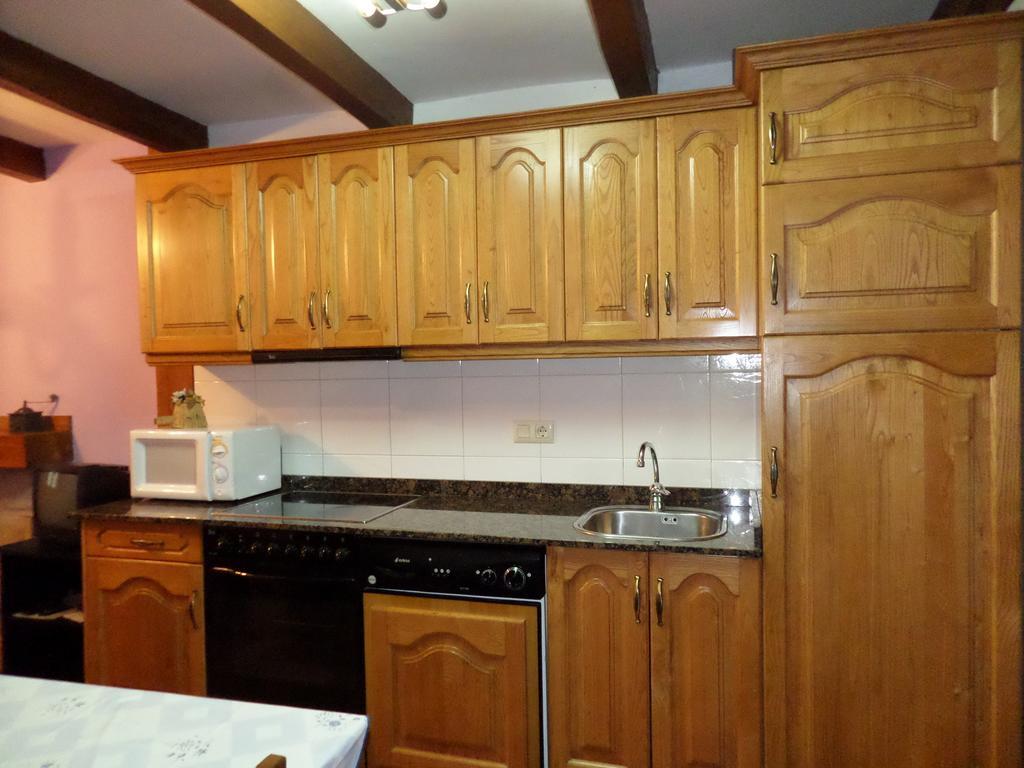 Apartamentos Rurales Las Rocas De Brez Camaleno Bagian luar foto
